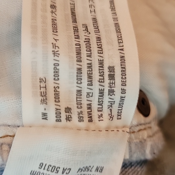 ABERCROMBIE & FITCH The Mom High Rise Light Wash Distressed Destroyed Jeans - Picture 7 of 7
